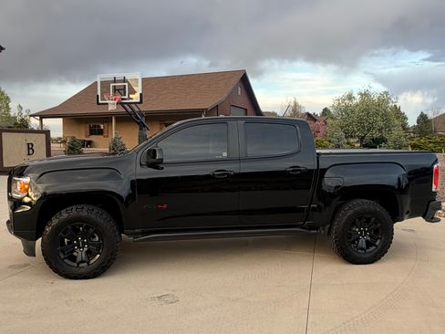 Used 2022 GMC Canyon AT4 image 4