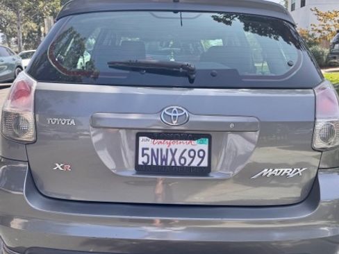 Used 2005 Toyota Matrix XR FWD image 10