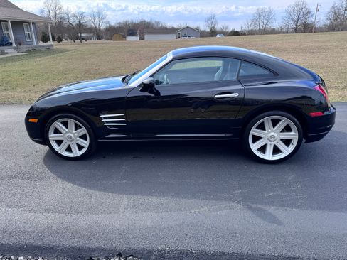 Used 2006 Chrysler Crossfire Limited RWD image 1