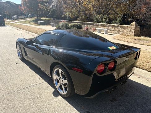 Used 2007 Chevrolet Corvette Coupe image 8