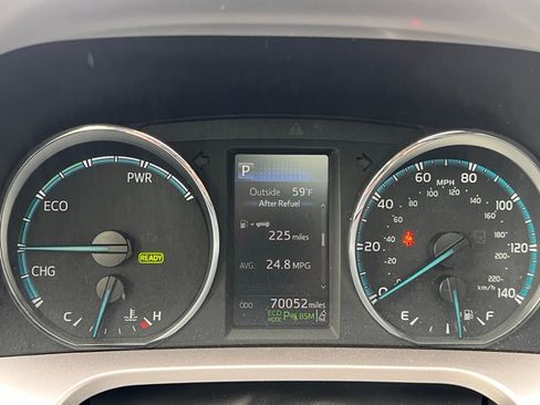 Used 2018 Toyota RAV4 Limited image 5