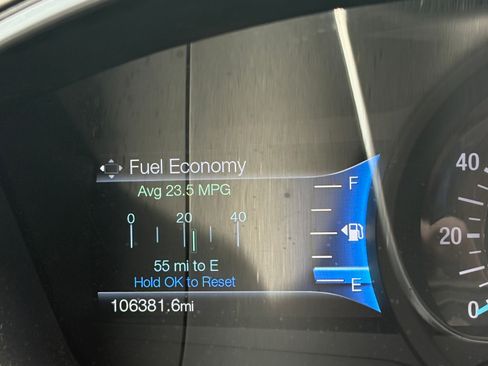 Used 2016 Ford Fusion SE FWD image 14