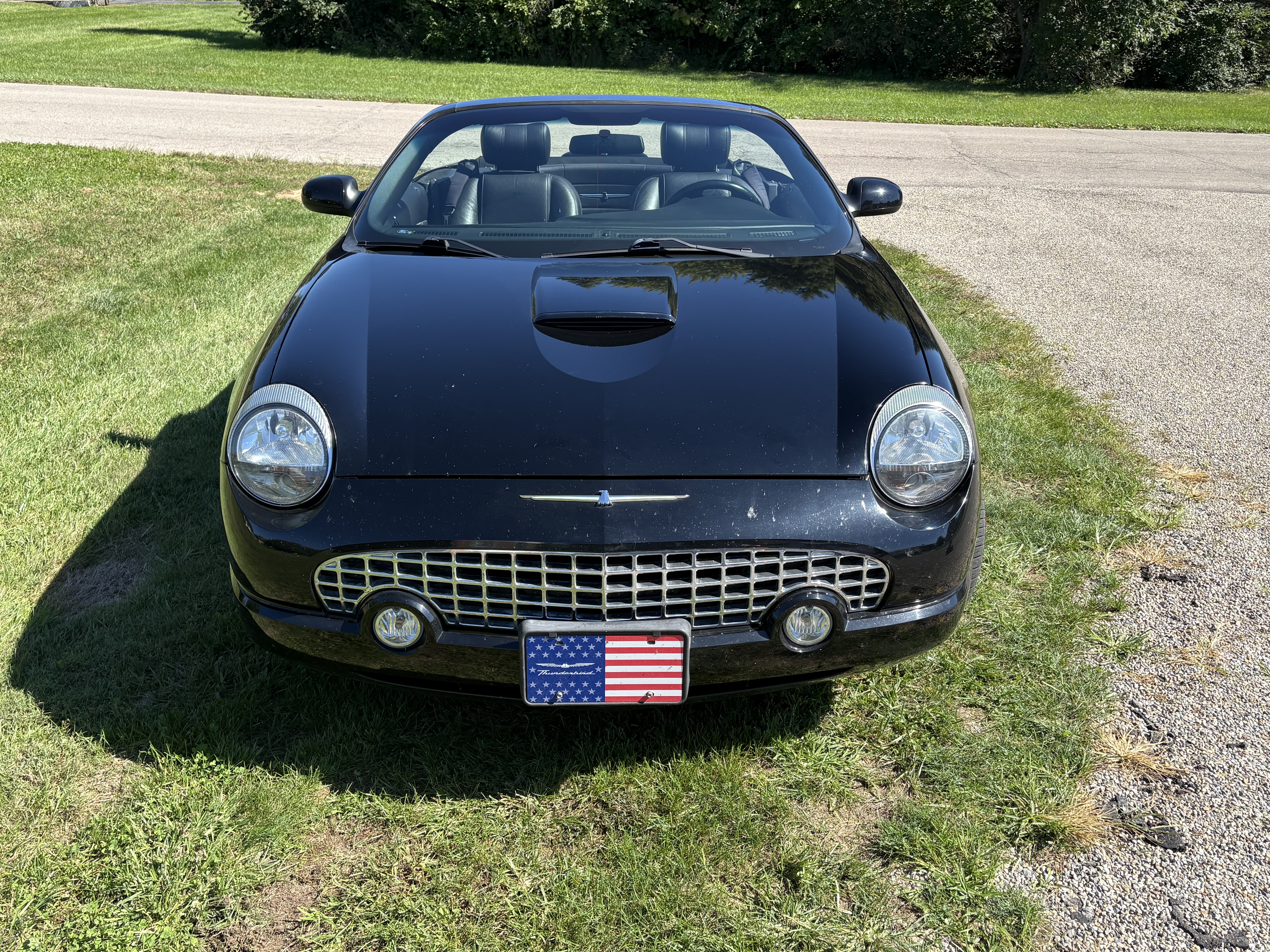 Used 2005 Ford Thunderbird RWD image 4
