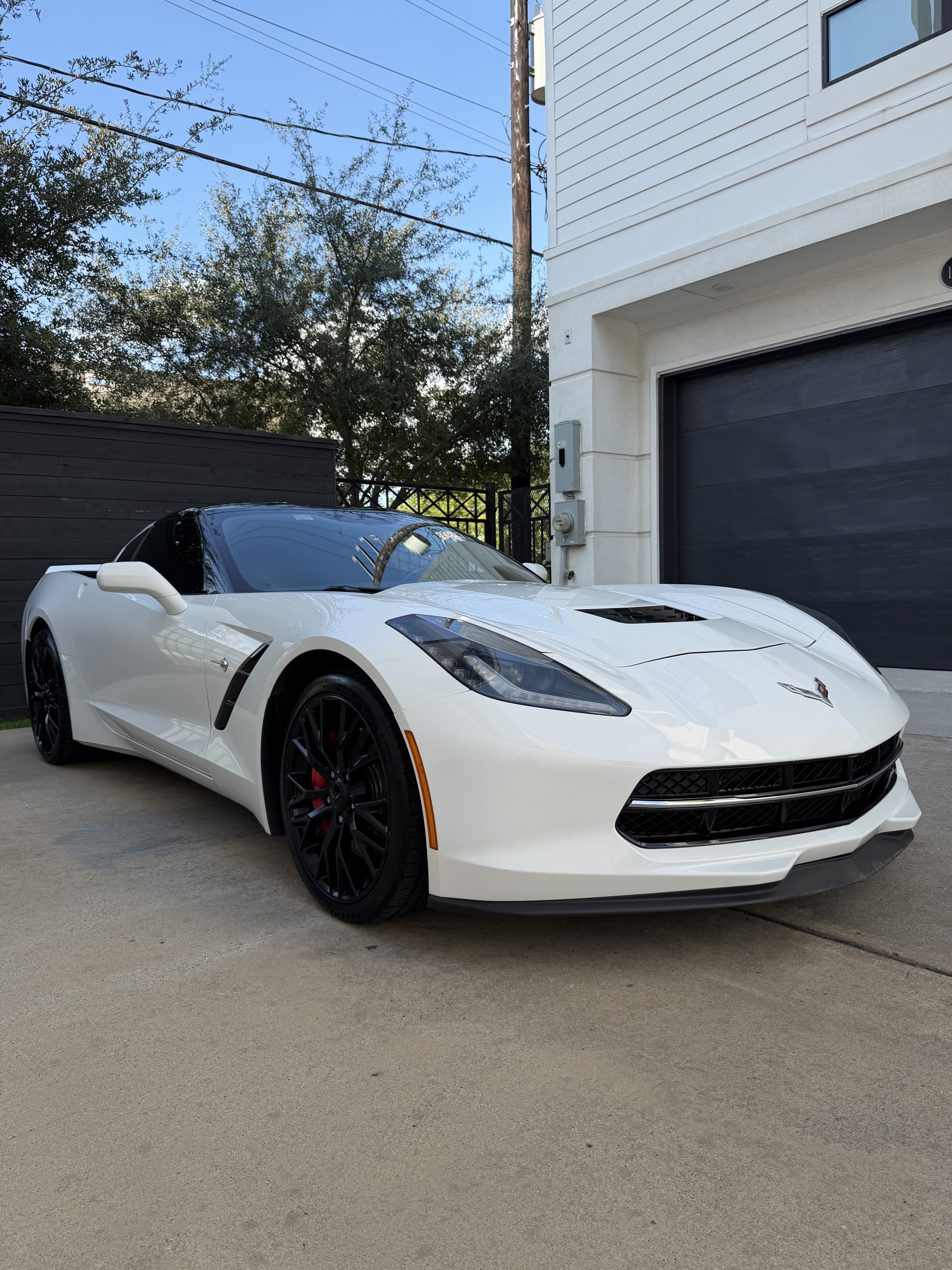 Used 2015 Chevrolet Corvette Stingray Coupe w/ 2LT Preferred Equipment Group RWD image 5