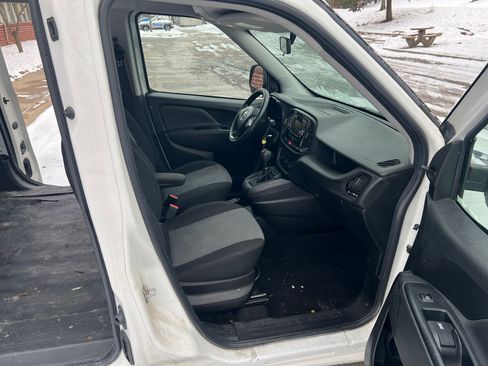 Used 2018 RAM ProMaster City Tradesman image 8