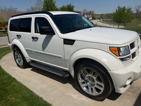 Used 2008 Dodge Nitro R/T image 24