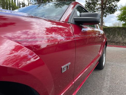 Used 2005 Ford Mustang GT image 28