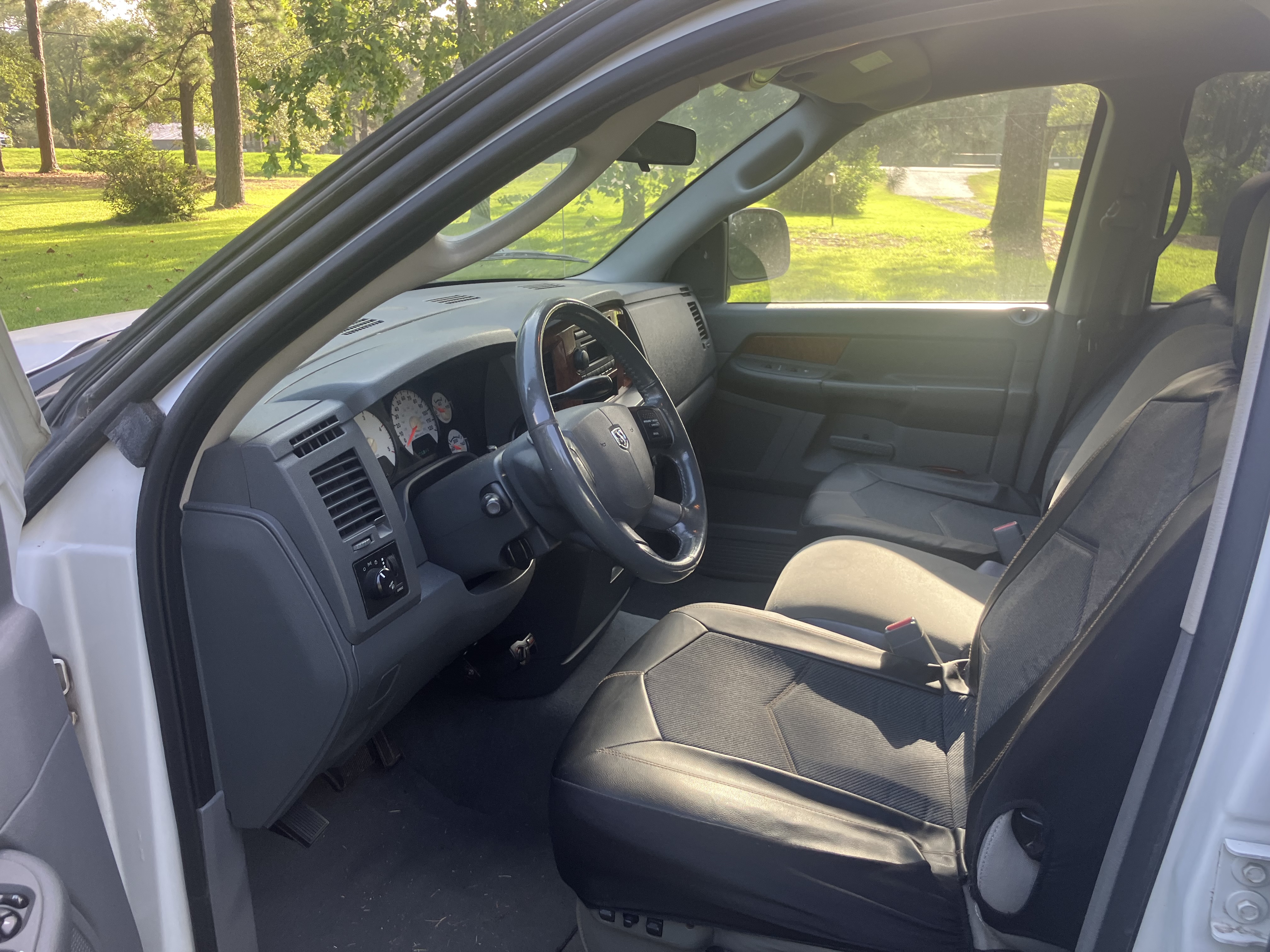 Used 2006 Dodge Ram 2500 Truck SLT RWD image 9