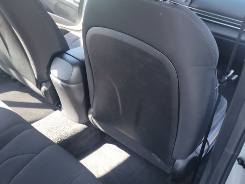 Used 2021 Hyundai Elantra SEL w/ Cargo Package image 11