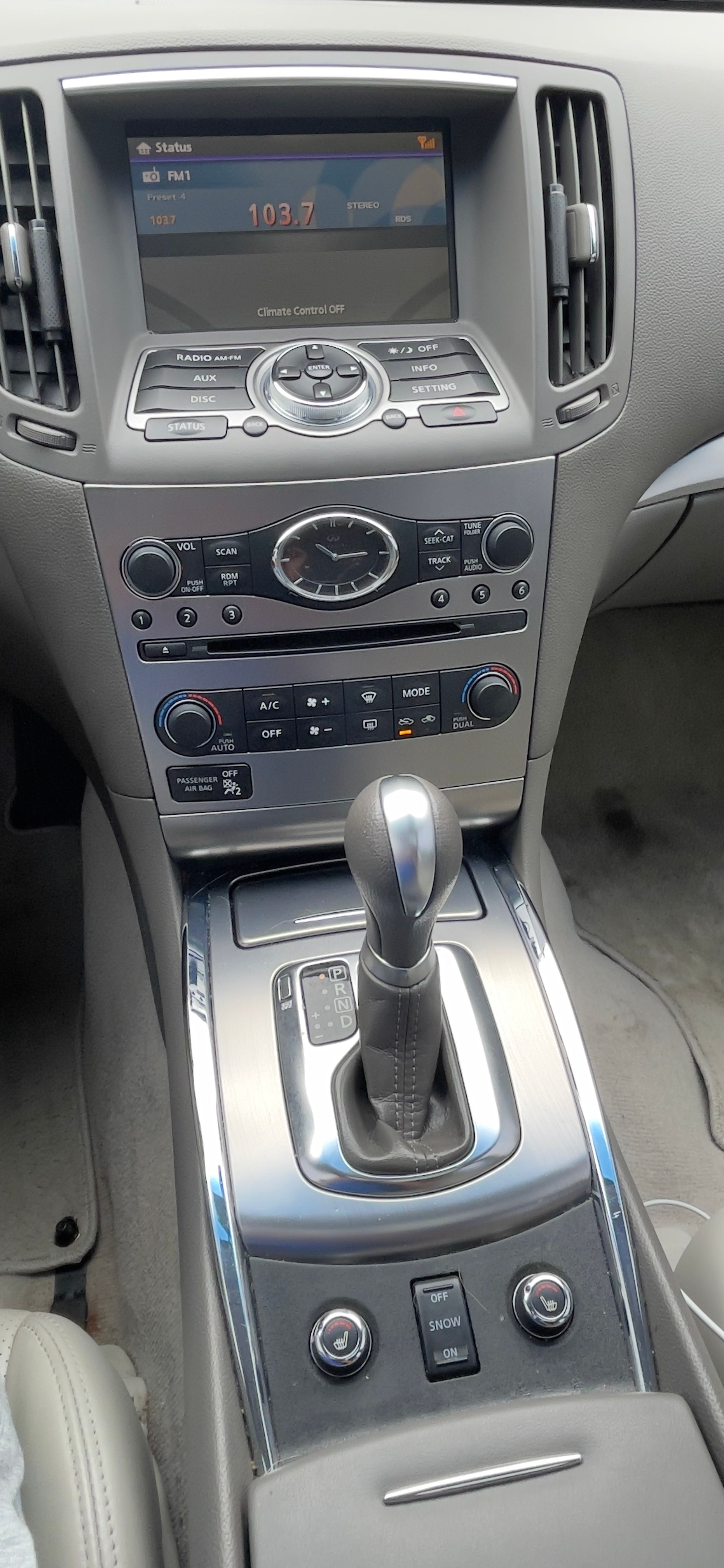 Used 2012 INFINITI G37 x Sedan w/ Premium Pkg AWD/4WD image 13