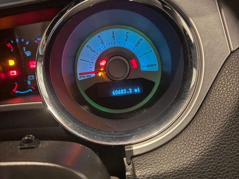 Used 2012 Ford Mustang Premium image 11