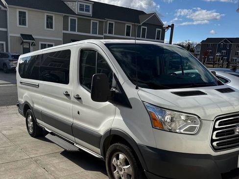 Used 2017 Ford Transit 350 XLT image 1