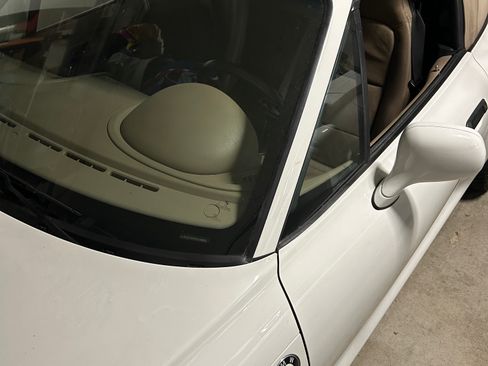 Used 2000 BMW Z3 2.5i image 9