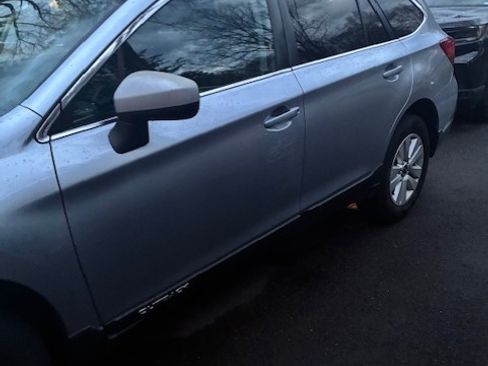 Used 2018 Subaru Outback 2.5i Premium image 26