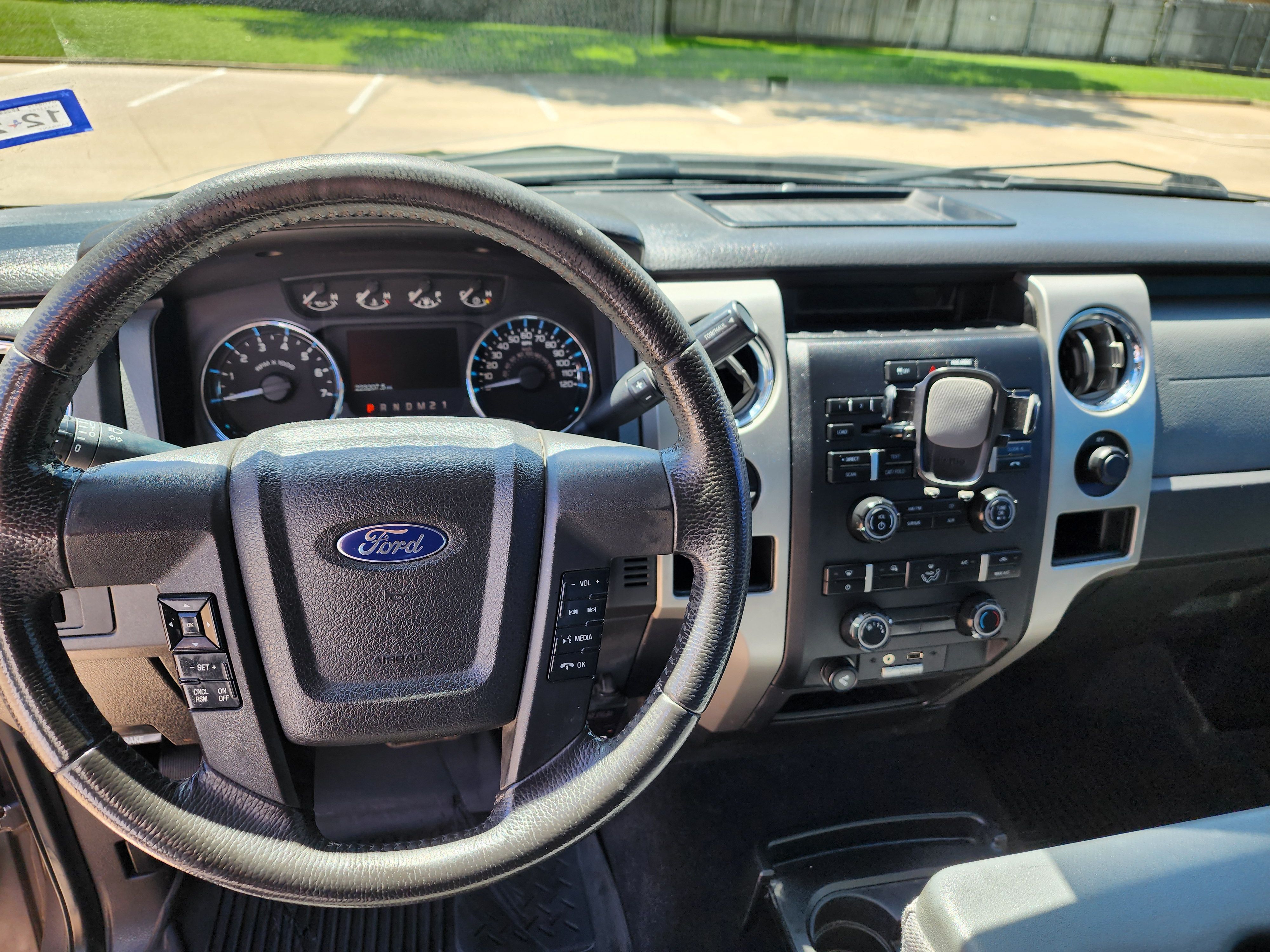 Used 2012 Ford F150 XLT w/ XLT Chrome Pkg RWD image 16