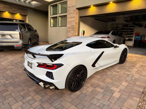 Used 2024 Chevrolet Corvette Stingray Preferred Cpe w/ Z51 Performance Package RWD image 10