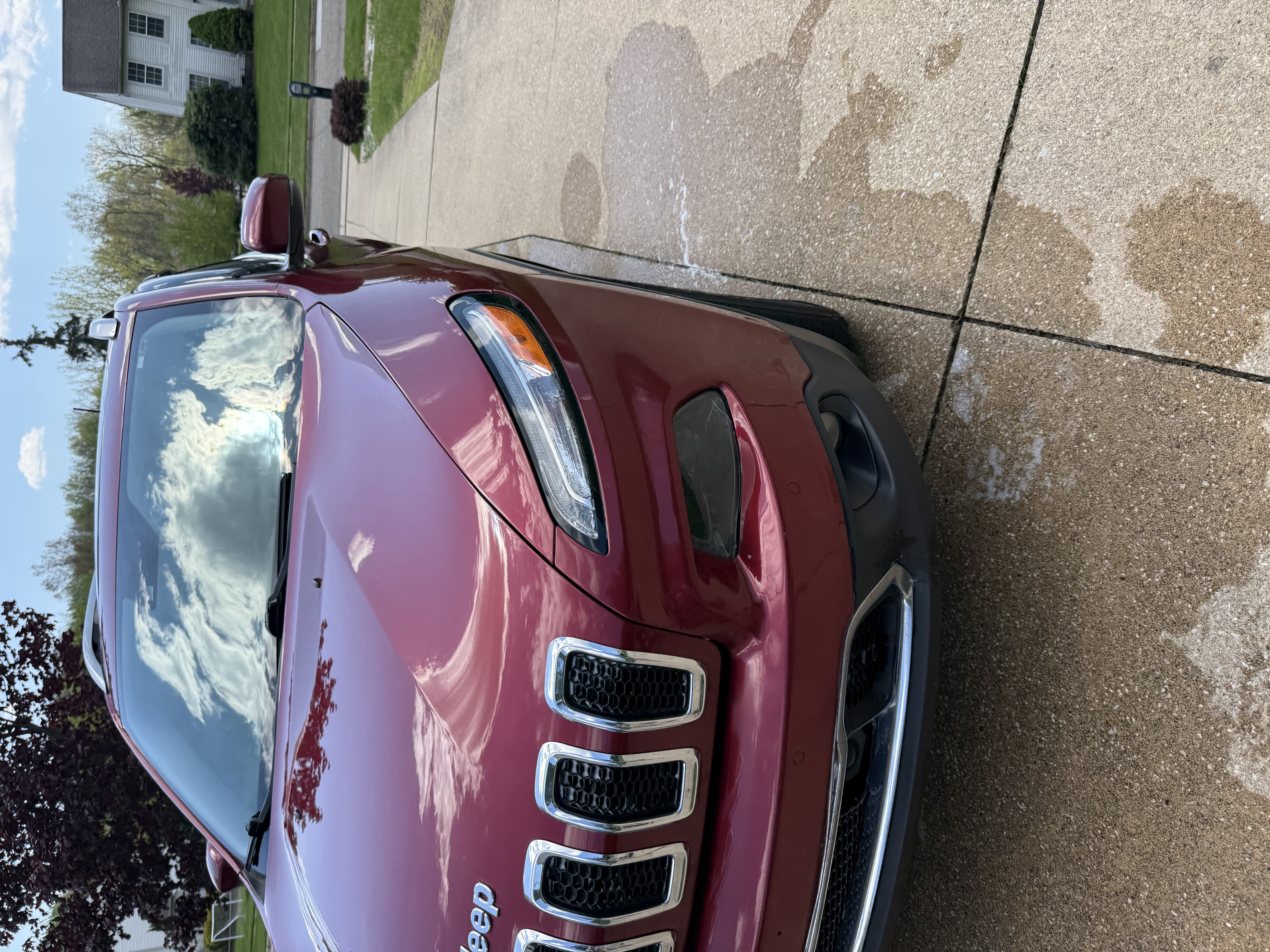 Used 2017 Jeep Cherokee Limited w/ Luxury Group AWD/4WD image 6