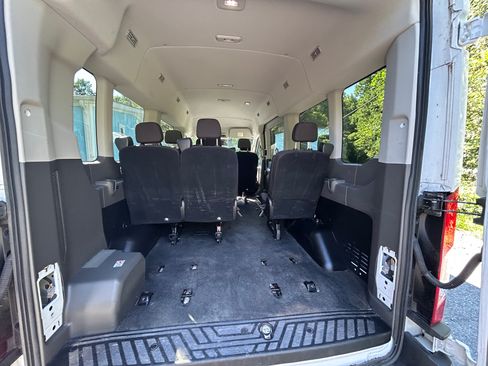 Used 2021 Ford Transit 350 XLT RWD image 6