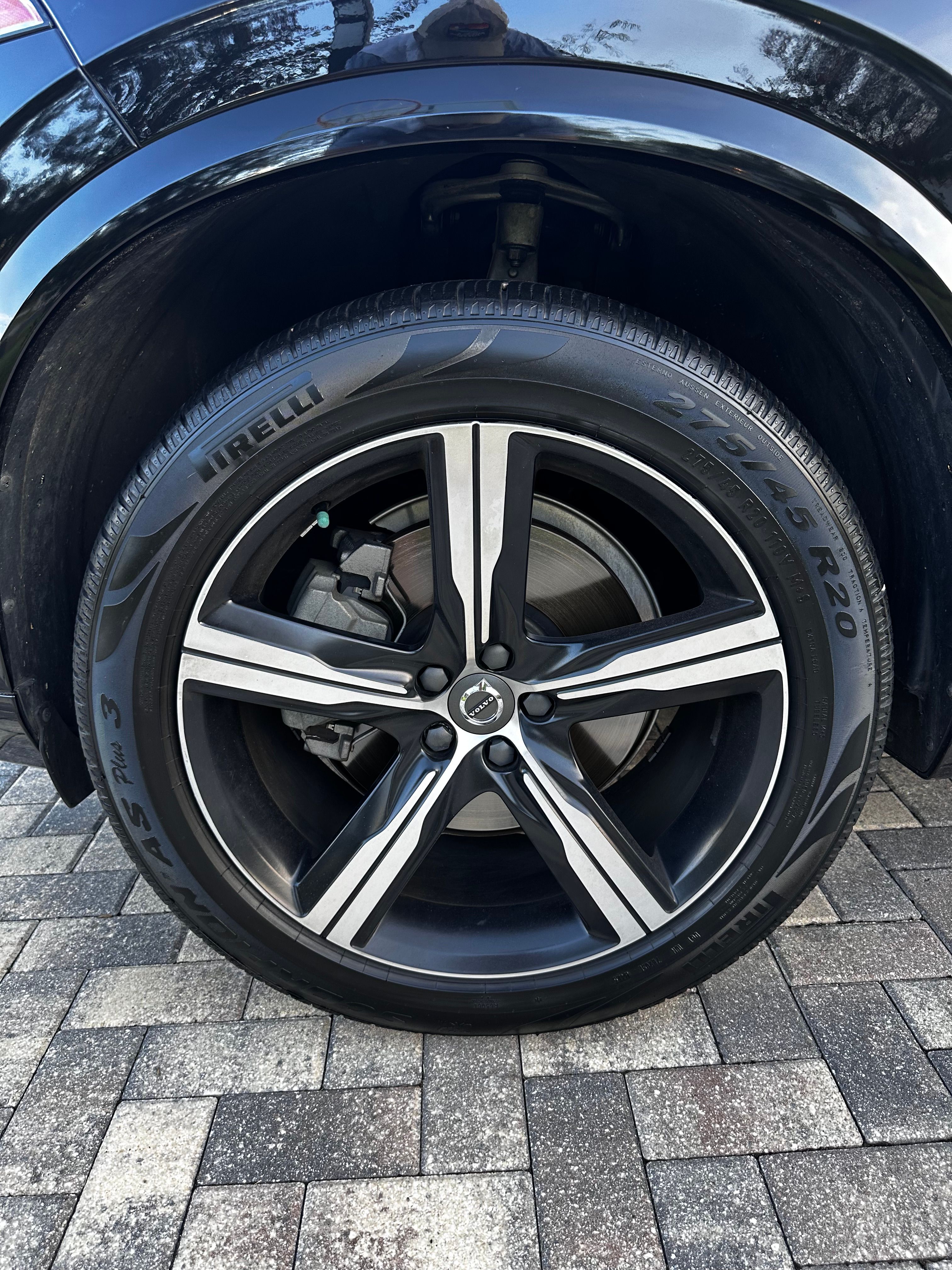 Used 2019 Volvo XC90 T6 R-Design w/ Protection Package Premier AWD/4WD image 25