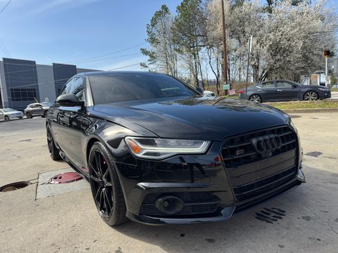 Used 2018 Audi S6 Prestige w/ S Sport Package image 5