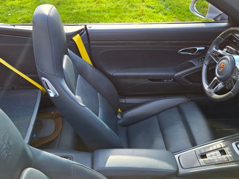 Used 2019 Porsche 911 Turbo S image 20