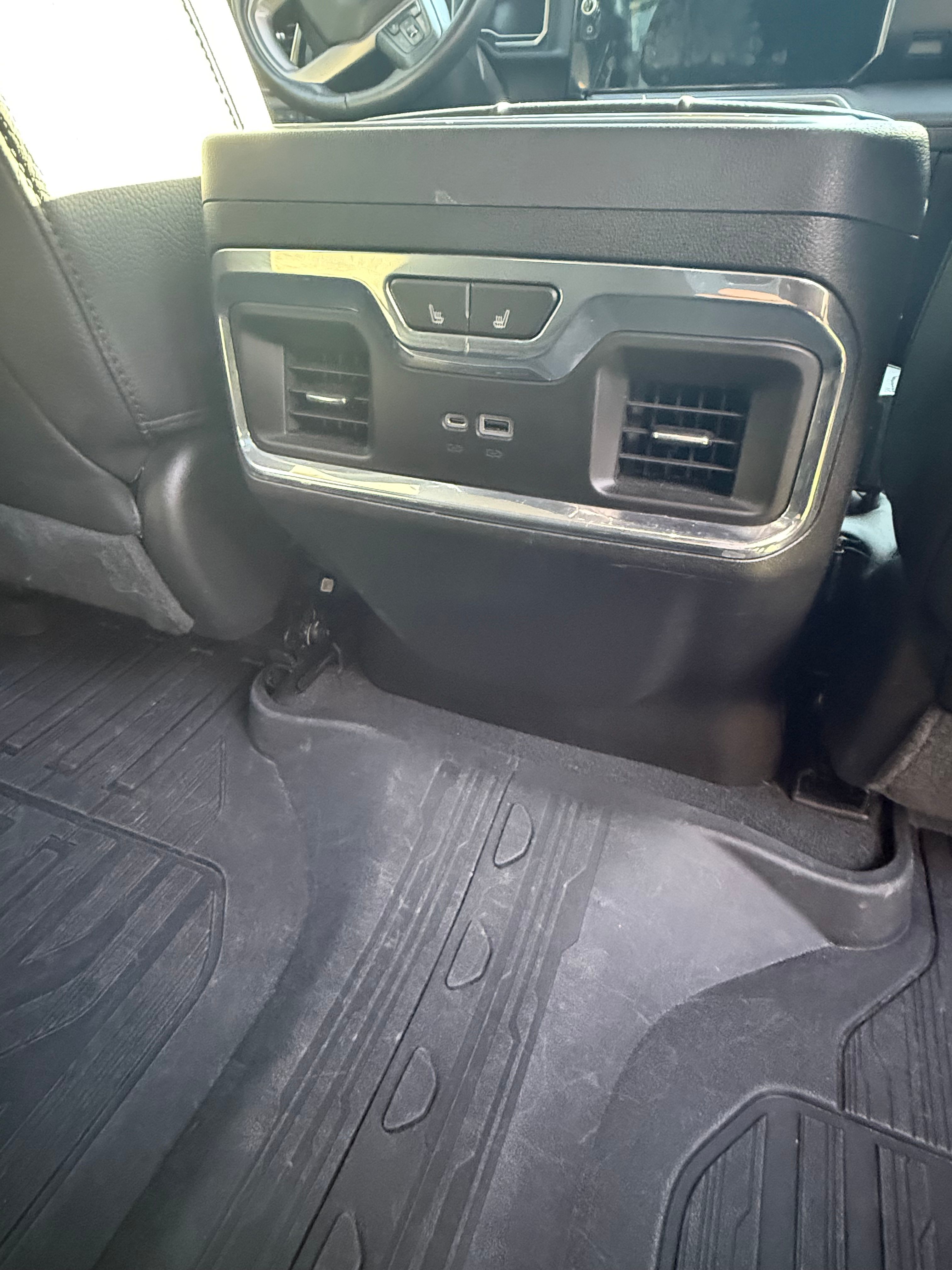 Used 2024 GMC Sierra 1500 Denali AWD/4WD image 23