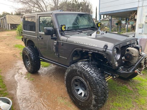 Used 2014 Jeep Wrangler Rubicon w/ Power Convenience Group AWD/4WD image 5