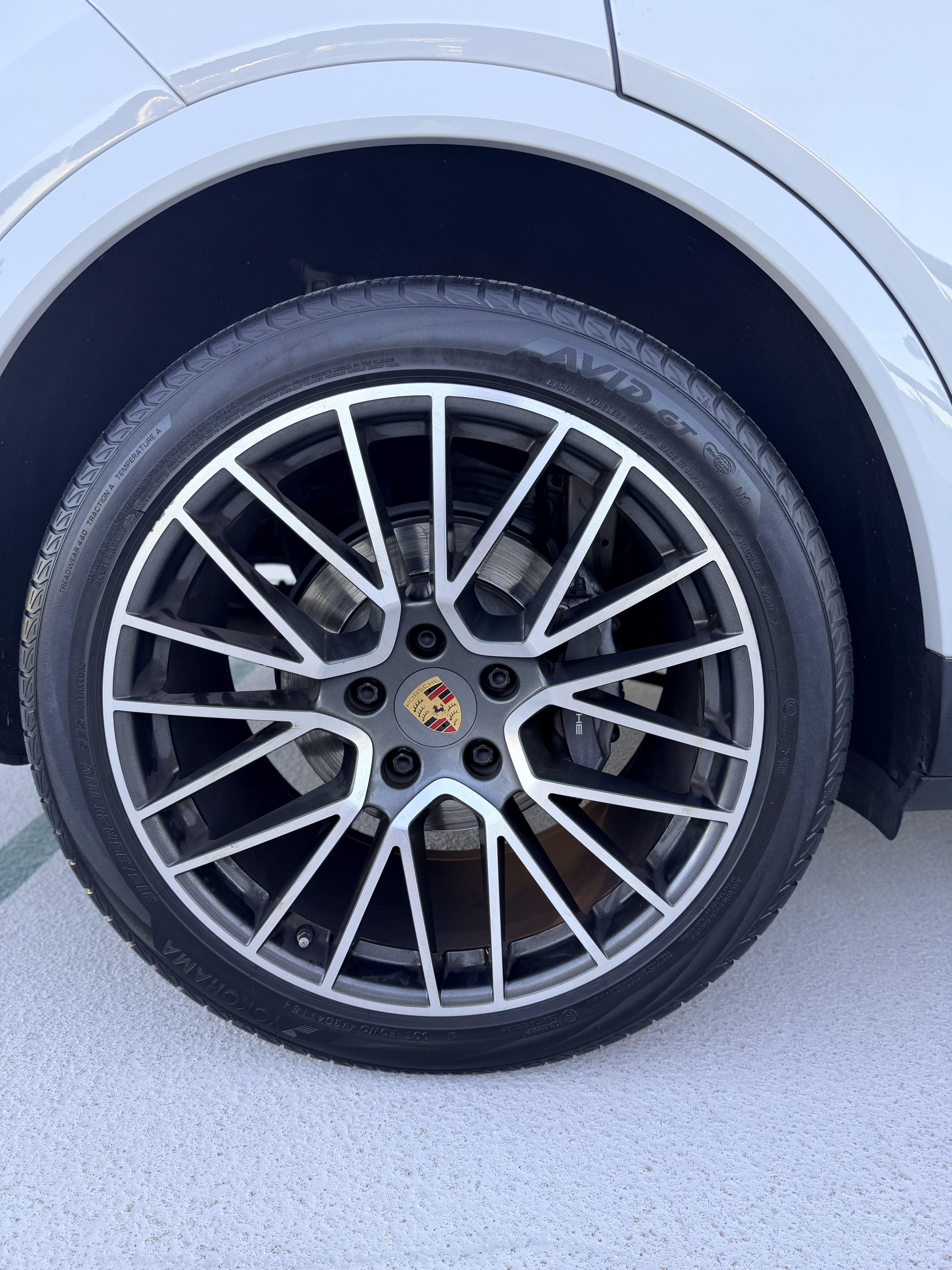 Used 2021 Porsche Cayenne AWD/4WD image 31