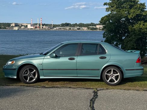 Used 2004 Saab 9-5 Arc FWD image 1