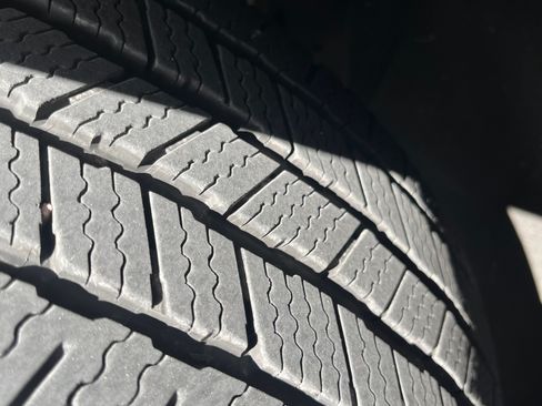 Used 2022 GMC Yukon XL Denali image 10