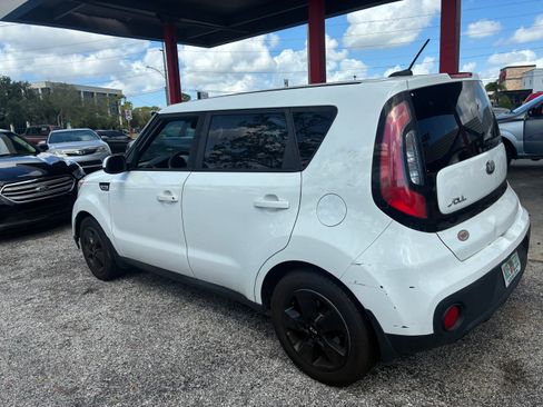 Used 2018 Kia Soul FWD image 8