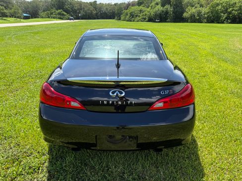 Used 2012 INFINITI G37 Sport image 9