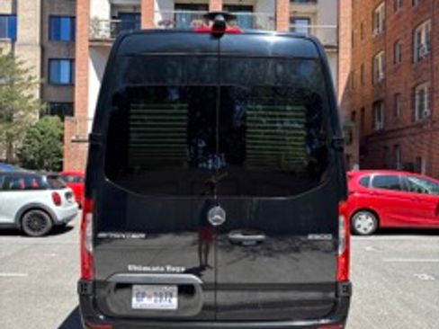 Used 2021 Mercedes-Benz Sprinter 2500 image 5