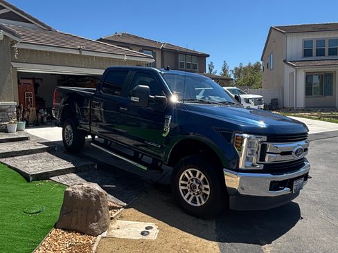 Used 2019 Ford F250 XL w/ STX Appearance Package AWD/4WD image 2