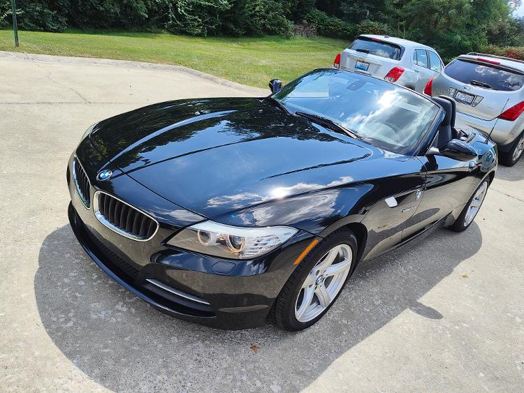 Used 2011 BMW Z4 sDrive30i RWD image 4