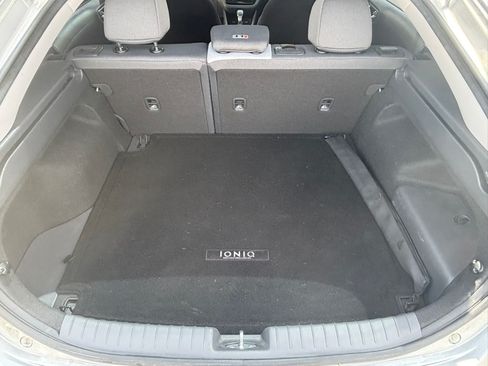 Used 2022 Hyundai Ioniq SEL image 12