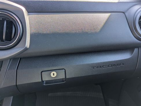 Used 2023 Toyota Tacoma TRD Sport image 4