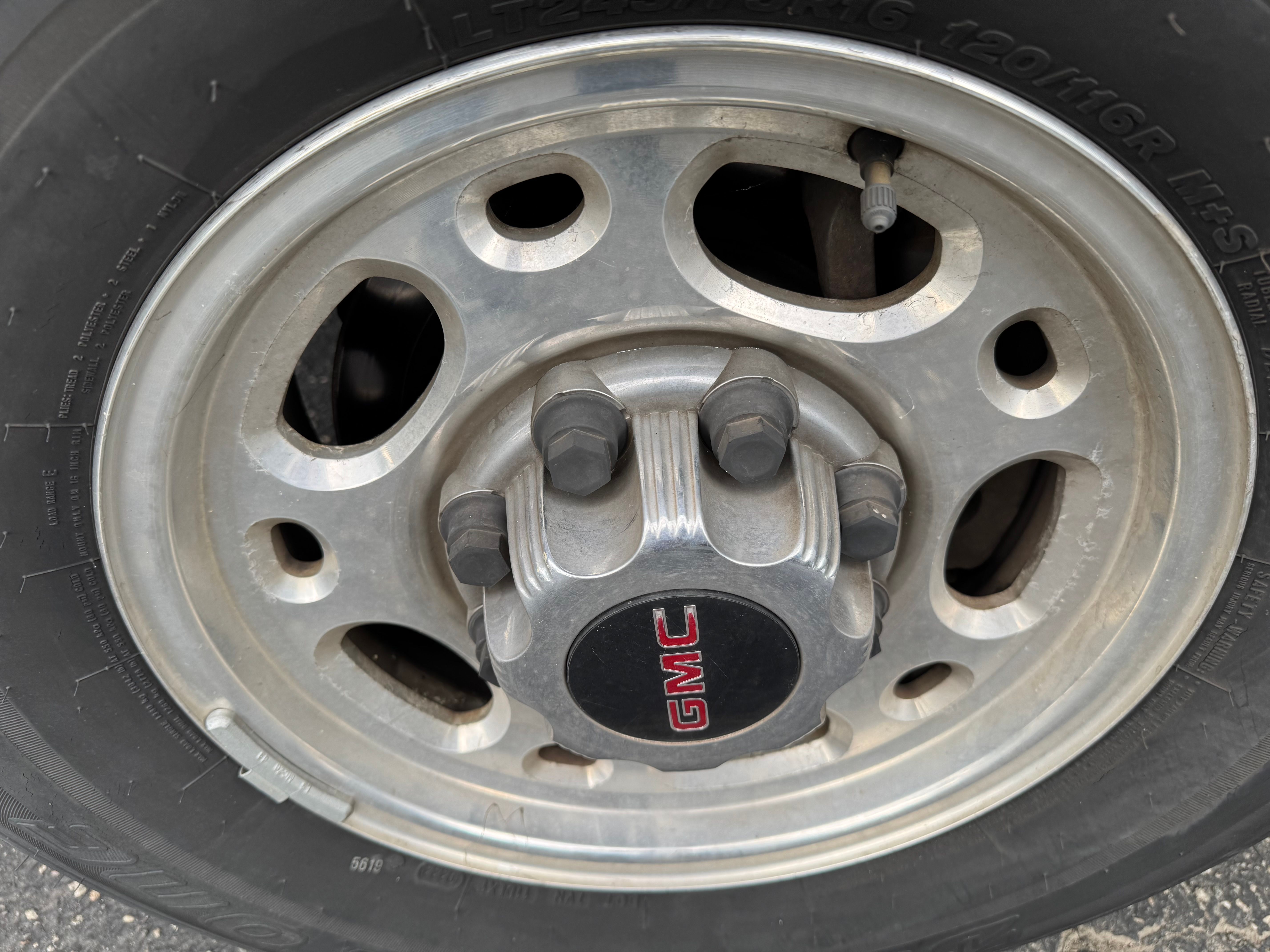 Used 2004 GMC Sierra 2500 SLE RWD image 23