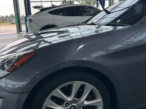 Used 2015 Hyundai Genesis 3.8 image 6