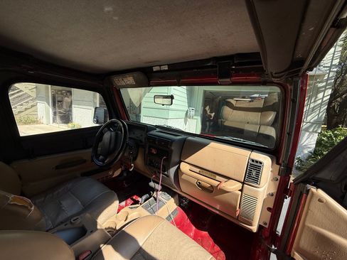 Used 2000 Jeep Wrangler Sport image 13