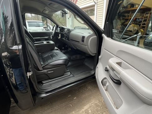 Used 2008 Chevrolet Silverado 3500 W/T image 15