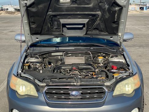 Used 2007 Subaru Outback 2.5XT Limited image 11