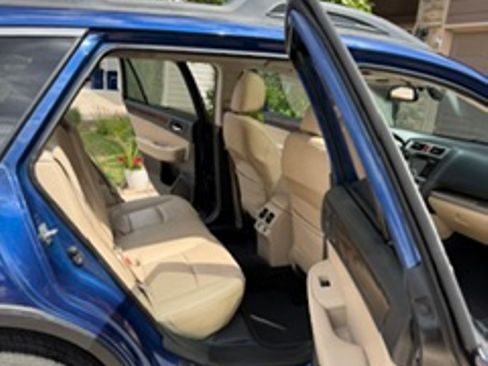 Used 2015 Subaru Outback 2.5i Limited AWD/4WD image 10