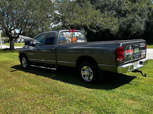Used 2004 Dodge Ram 2500 Truck SLT w/ Trailer Tow Group image 2