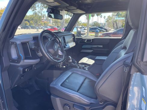 Used 2023 Ford Bronco Black Diamond image 15