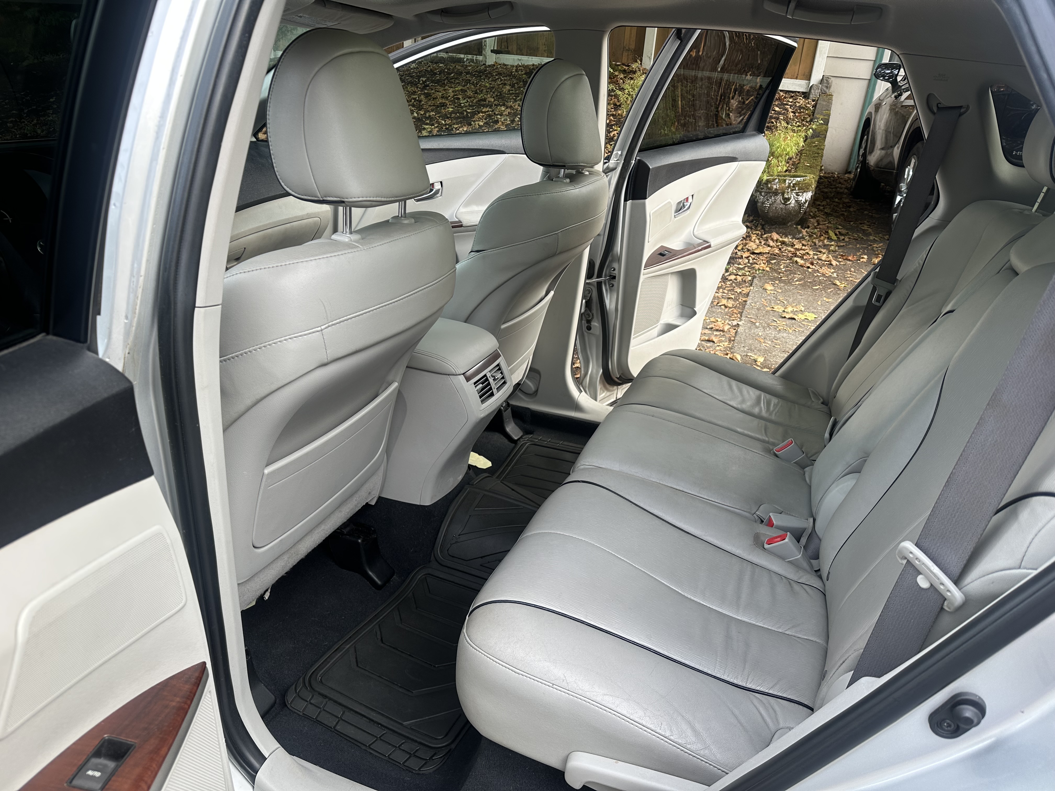 Used 2009 Toyota Venza FWD image 20