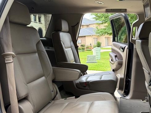 Used 2016 Chevrolet Tahoe LT RWD image 8