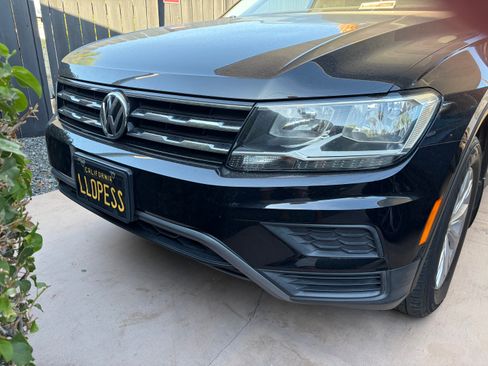 Used 2018 Volkswagen Tiguan S image 14