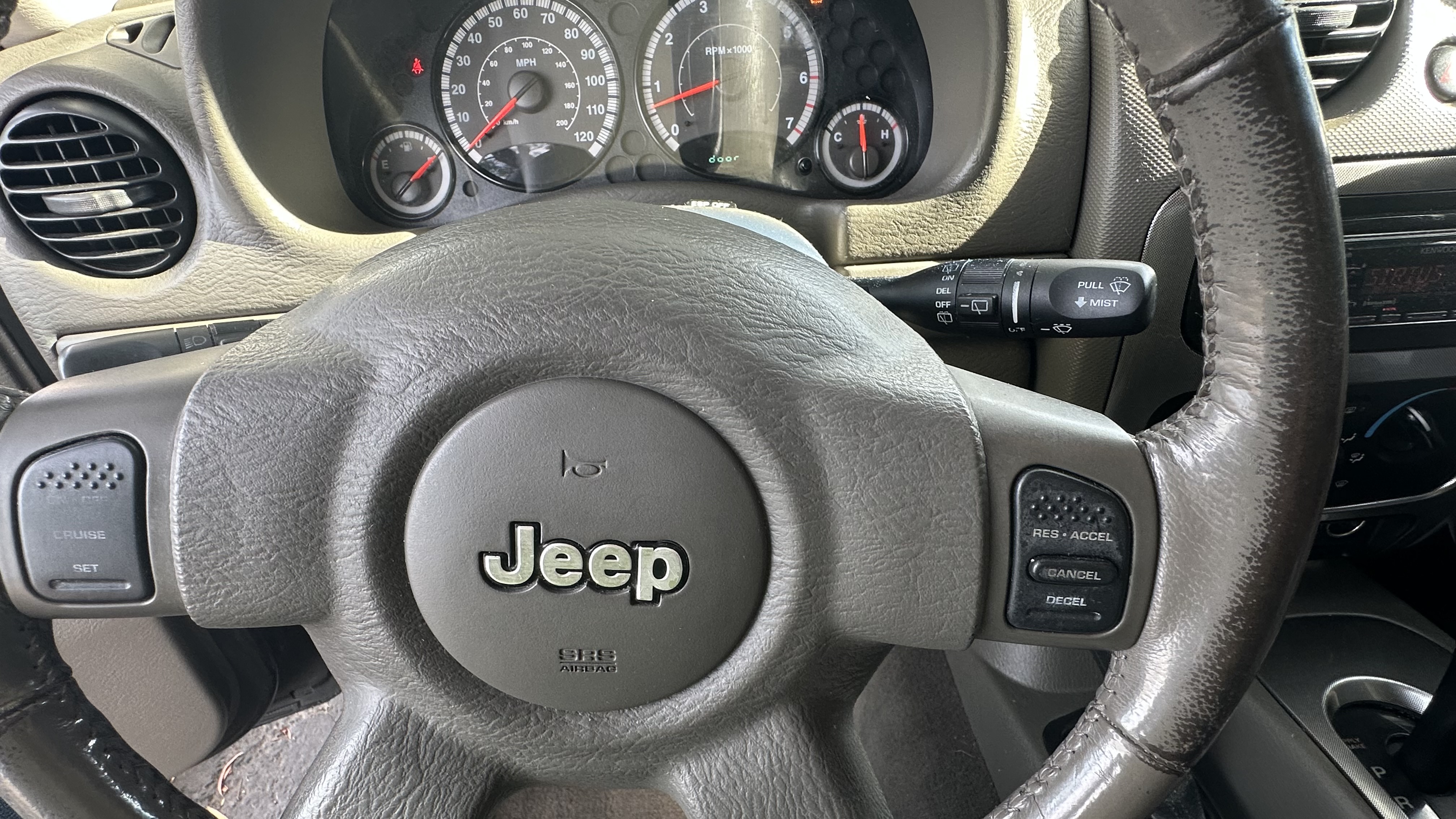 Used 2006 Jeep Liberty Renegade w/ Trailer Tow Group AWD/4WD image 27