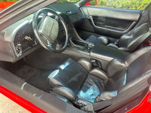 Used 1993 Chevrolet Corvette Coupe image 10